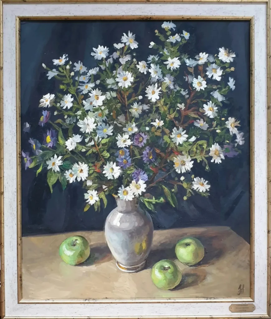 Картина Белые сентябринки в раме, холст, масло, 2010 год. Оформленная в светлую раму с золотым патинированием картина Белые сентябринки.
